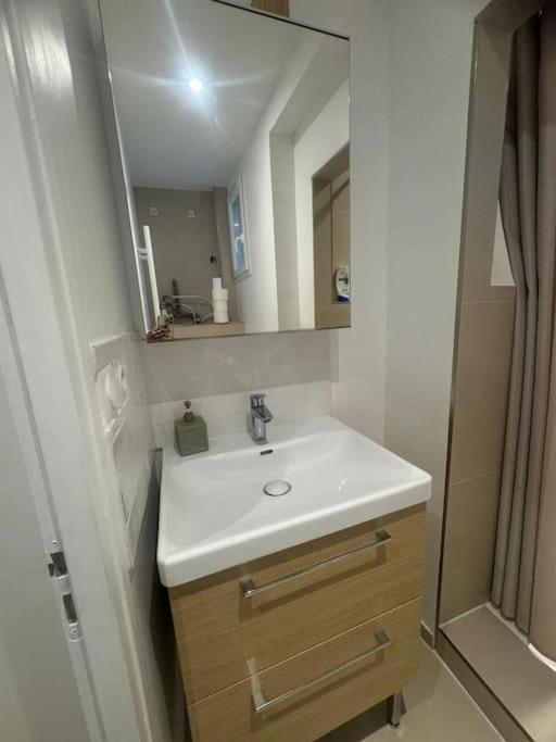 Luxueux Appartement La Defense - Porte Maillot - Parc De Bagatelle - Jardin D'Acclimatation - 6 Pers Colombes (Hauts-de-Seine) Exterior foto